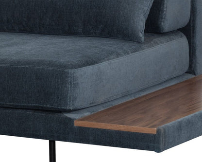 Canapé pratique avec table d'appoint intégrée
